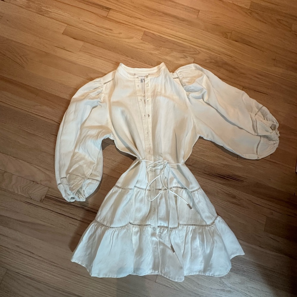 Elegant White Mini Dress